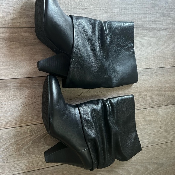 Women Ankle Boots Booties - Picture 3 of 7